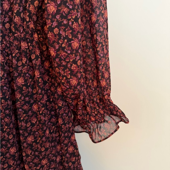 NWT Madewell Georgette Tiered
Ruffle Midi Dress in Orchard
Floral - Picture 7 of 7
